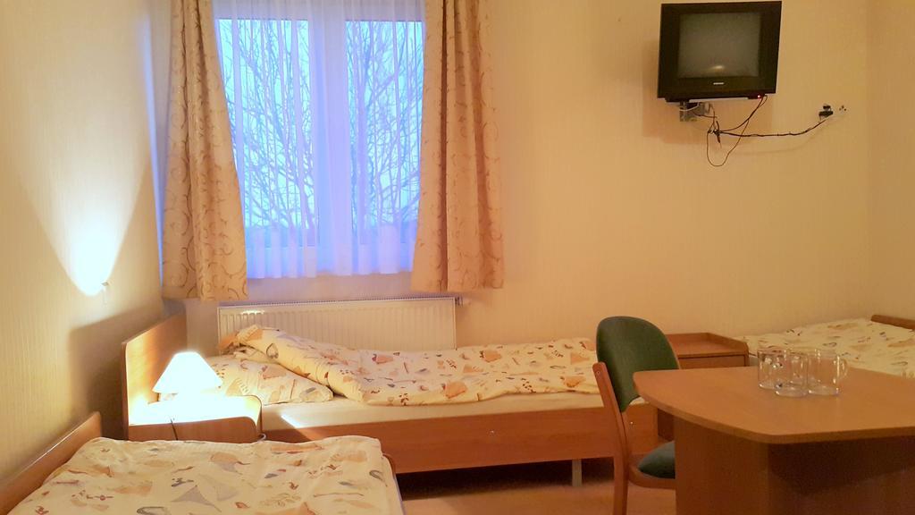 Hotel Marco Plonsk Szkolna 115 Экстерьер фото